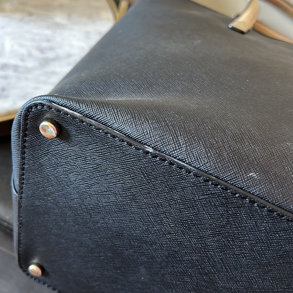 Kate Spade Purse - Picture 9 of 16